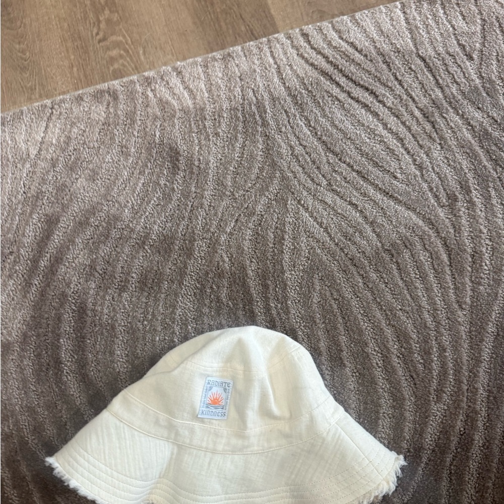 AE radiate kindness bucket hat - Picture 3 of 5